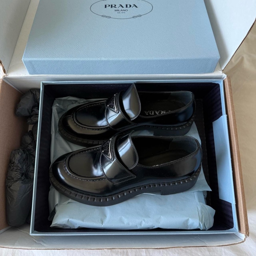 NWB Prada Black Loafers